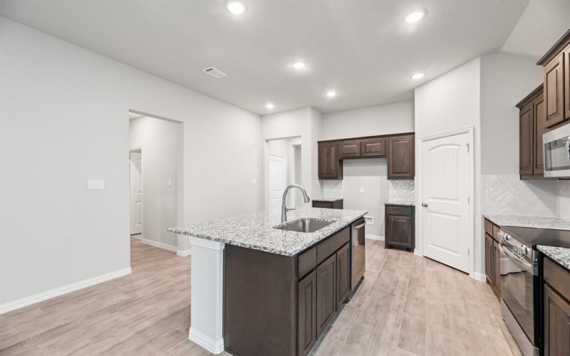 1237 Comal Lane, Springtown, TX 76082, 4 Bedrooms Bedrooms, ,2 BathroomsBathrooms,Residential,For Sale,1237 Comal Lane,20846177