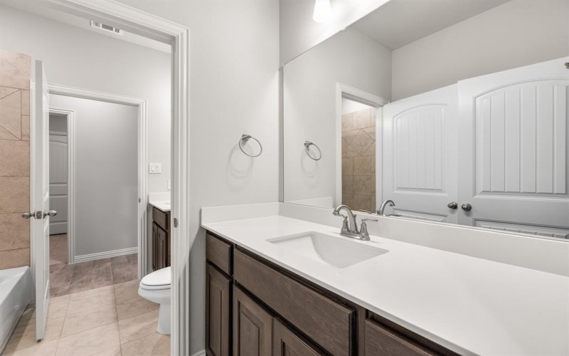 1237 Comal Lane, Springtown, TX 76082, 4 Bedrooms Bedrooms, ,2 BathroomsBathrooms,Residential,For Sale,1237 Comal Lane,20846177