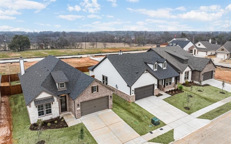 1237 Comal Lane, Springtown, TX 76082, 4 Bedrooms Bedrooms, ,2 BathroomsBathrooms,Residential,For Sale,1237 Comal Lane,20846177