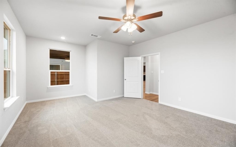 1241 Comal Lane, Springtown, TX 76082, 4 Bedrooms Bedrooms, ,2 BathroomsBathrooms,Residential,For Sale,1241 Comal Lane,20846181