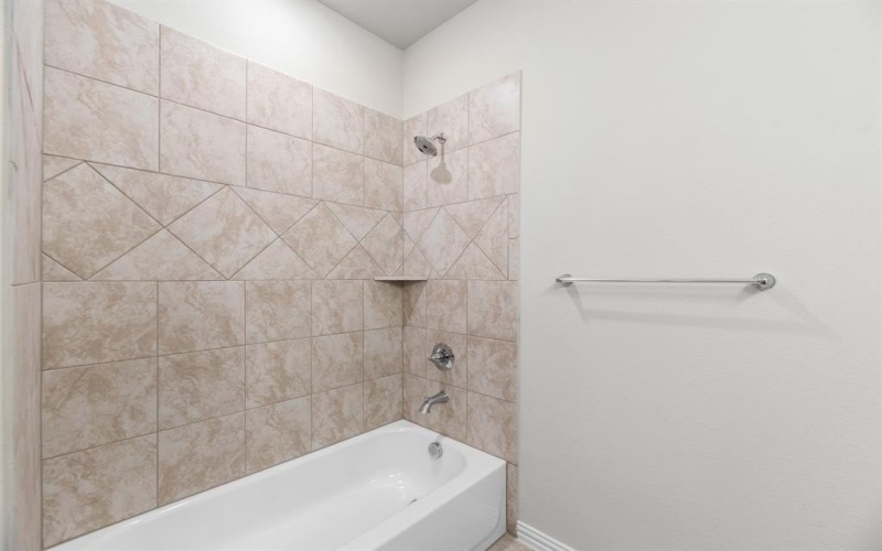1241 Comal Lane, Springtown, TX 76082, 4 Bedrooms Bedrooms, ,2 BathroomsBathrooms,Residential,For Sale,1241 Comal Lane,20846181