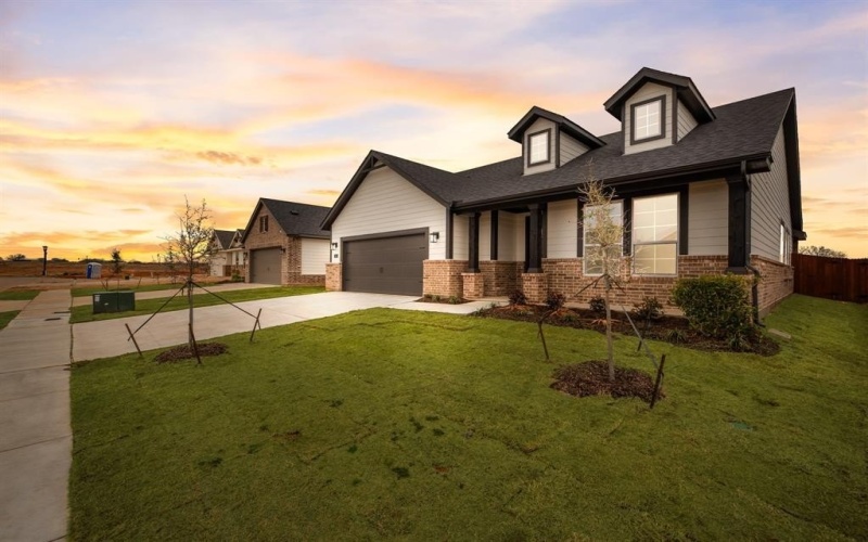 1241 Comal Lane, Springtown, TX 76082, 4 Bedrooms Bedrooms, ,2 BathroomsBathrooms,Residential,For Sale,1241 Comal Lane,20846181