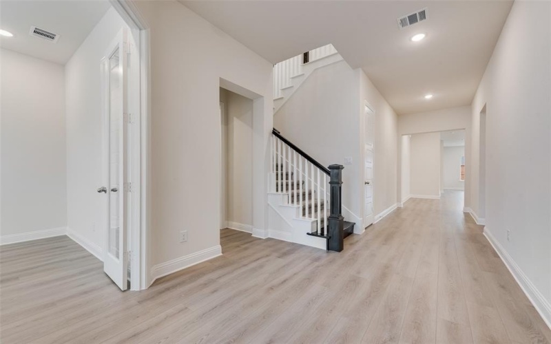 7116 Manhattan Drive, Rowlett, TX 75088, 3 Bedrooms Bedrooms, ,2 BathroomsBathrooms,Residential,For Sale,7116 Manhattan Drive,20846343