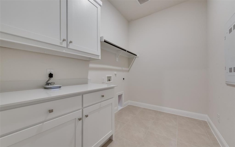 7116 Manhattan Drive, Rowlett, TX 75088, 3 Bedrooms Bedrooms, ,2 BathroomsBathrooms,Residential,For Sale,7116 Manhattan Drive,20846343