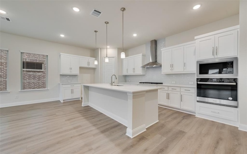 7116 Manhattan Drive, Rowlett, TX 75088, 3 Bedrooms Bedrooms, ,2 BathroomsBathrooms,Residential,For Sale,7116 Manhattan Drive,20846343