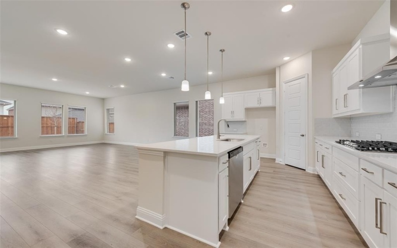 7116 Manhattan Drive, Rowlett, TX 75088, 3 Bedrooms Bedrooms, ,2 BathroomsBathrooms,Residential,For Sale,7116 Manhattan Drive,20846343