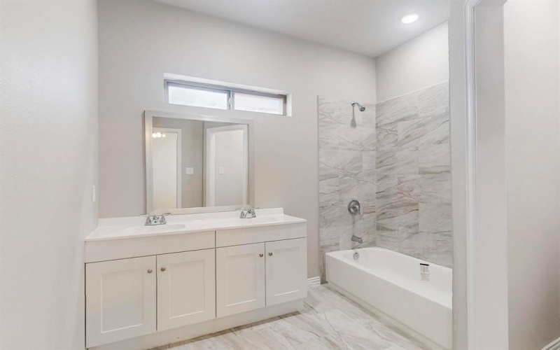 10323 Tamworth Drive, Dallas, TX 75217, 4 Bedrooms Bedrooms, ,3 BathroomsBathrooms,Residential,For Sale,10323 Tamworth Drive,20846602