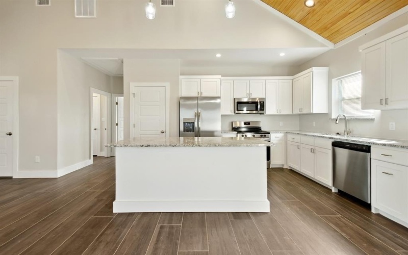 804 McDonald Road, Bellevue, TX 76228, 3 Bedrooms Bedrooms, ,2 BathroomsBathrooms,Residential,For Sale,804 McDonald Road,20846638