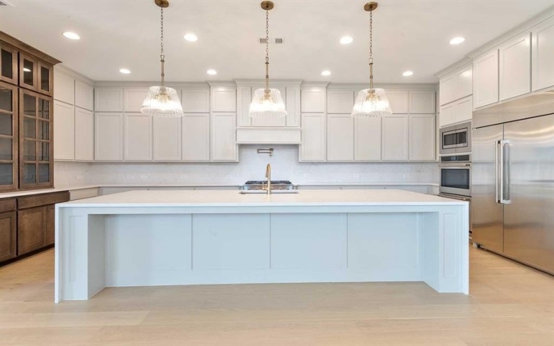 773 Bear Creek Drive, Hurst, TX 76054, 4 Bedrooms Bedrooms, ,5 BathroomsBathrooms,Residential,For Sale,773 Bear Creek Drive,0,20843849