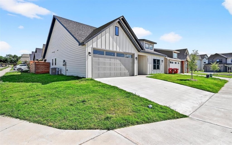 501 Southern Drive, Sherman, TX 75092, 3 Habitaciones Habitaciones , ,2 BañosBaños,Residential,En Venta,501 Southern Drive,20849642
