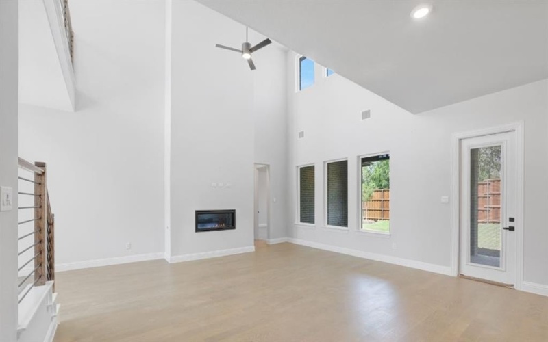 1636 Keneipp Road, Carrollton, TX 75006, 4 Bedrooms Bedrooms, ,3 BathroomsBathrooms,Residential,For Sale,1636 Keneipp Road,20849686