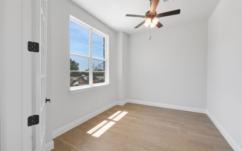 1636 Keneipp Road, Carrollton, TX 75006, 4 Bedrooms Bedrooms, ,3 BathroomsBathrooms,Residential,For Sale,1636 Keneipp Road,20849686