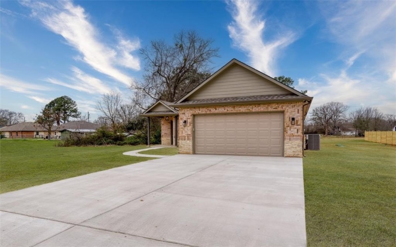 106 Deep Cove Drive, Trinidad, TX 75163, 4 Bedrooms Bedrooms, ,2 BathroomsBathrooms,Residential,For Sale,106 Deep Cove Drive,20848908