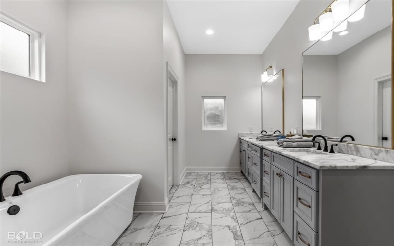 28 Chez Moi Drive, Bossier City, LA 71111, 3 Bedrooms Bedrooms, ,2 BathroomsBathrooms,Residential,For Sale,28 Chez Moi Drive,20849193