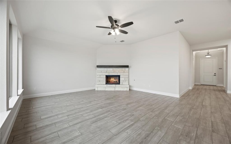1832 Sudbury Drive, Cleburne, TX 76033, 3 Habitaciones Habitaciones , ,2 BañosBaños,Residential,En Venta,1832 Sudbury Drive,20849311