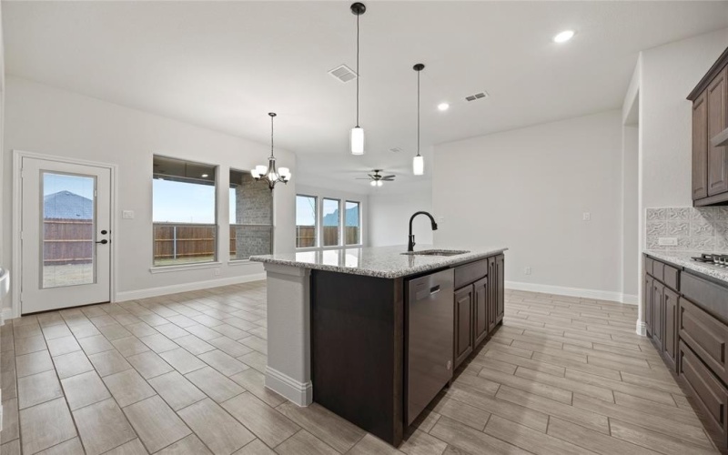 1832 Sudbury Drive, Cleburne, TX 76033, 3 Habitaciones Habitaciones , ,2 BañosBaños,Residential,En Venta,1832 Sudbury Drive,20849311