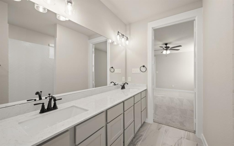 8776 Treeline Pathway, Justin, TX 76247, 4 Bedrooms Bedrooms, ,3 BathroomsBathrooms,Residential,For Sale,8776 Treeline Pathway,0,20849377