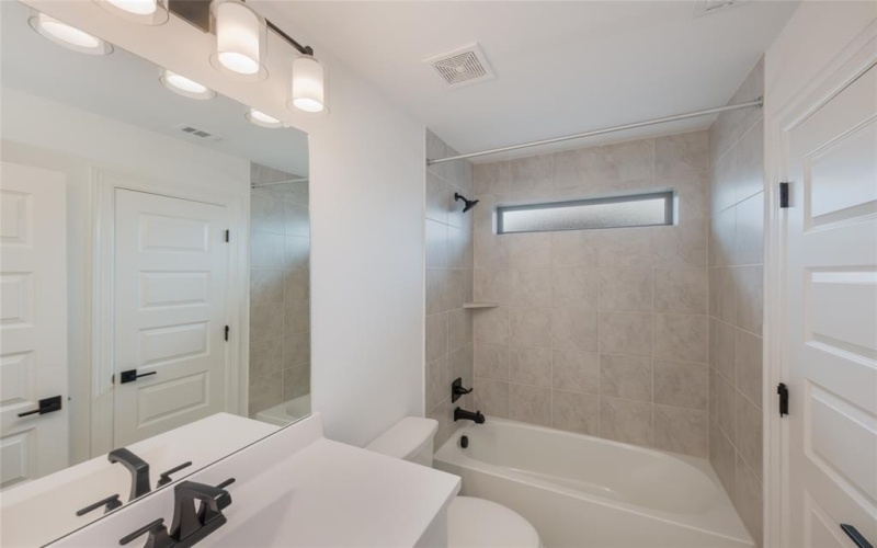 6845 Turner Falls Circle, Flower Mound, TX 76226, 5 Bedrooms Bedrooms, ,5 BathroomsBathrooms,Residential,For Sale,6845 Turner Falls Circle,20854320