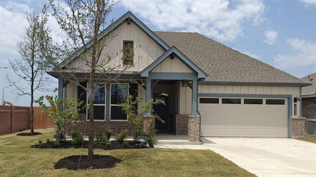 10636 ZIRCON Lane, Fort Worth, TX 76036, 5 Bedrooms Bedrooms, ,3 BathroomsBathrooms,Residential,For Sale,10636 ZIRCON Lane,20852334