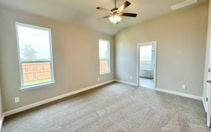 10636 ZIRCON Lane, Fort Worth, TX 76036, 5 Bedrooms Bedrooms, ,3 BathroomsBathrooms,Residential,For Sale,10636 ZIRCON Lane,20852334