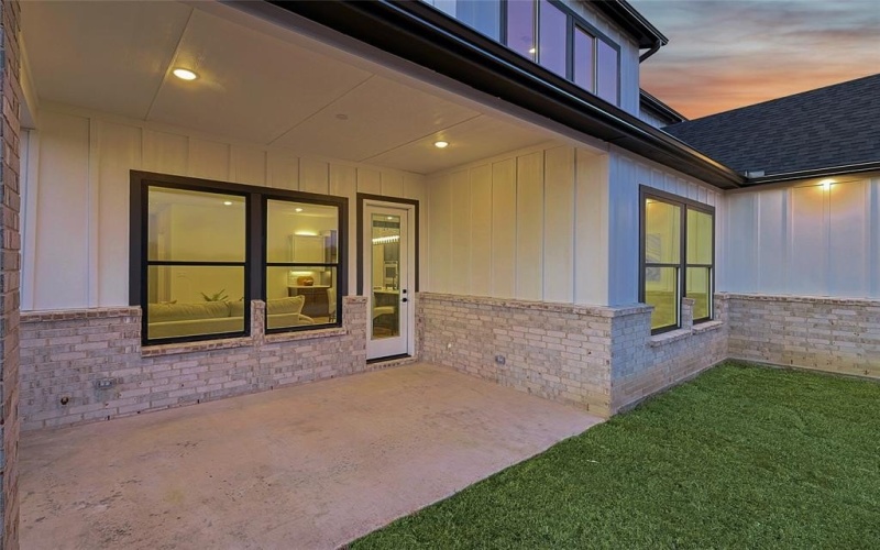 2710 Stonecrest Street, Sherman, TX 75092, 4 Bedrooms Bedrooms, ,3 BathroomsBathrooms,Residential,For Sale,2710 Stonecrest Street,20852733