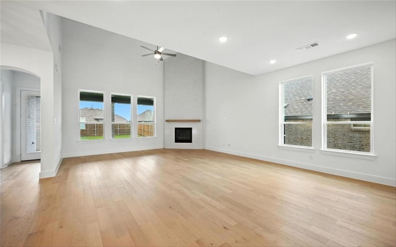 502 Red Barn Drive, Van Alstyne, TX 75495, 4 Habitaciones Habitaciones , ,5 BañosBaños,Residential,En Venta,502 Red Barn Drive,20852813