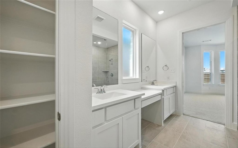 502 Red Barn Drive, Van Alstyne, TX 75495, 4 Habitaciones Habitaciones , ,5 BañosBaños,Residential,En Venta,502 Red Barn Drive,20852813