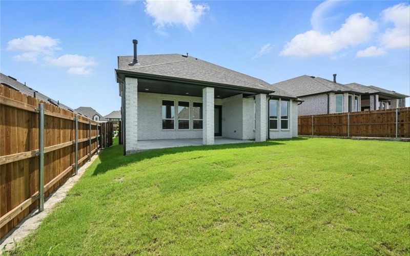 502 Red Barn Drive, Van Alstyne, TX 75495, 4 Habitaciones Habitaciones , ,5 BañosBaños,Residential,En Venta,502 Red Barn Drive,20852813