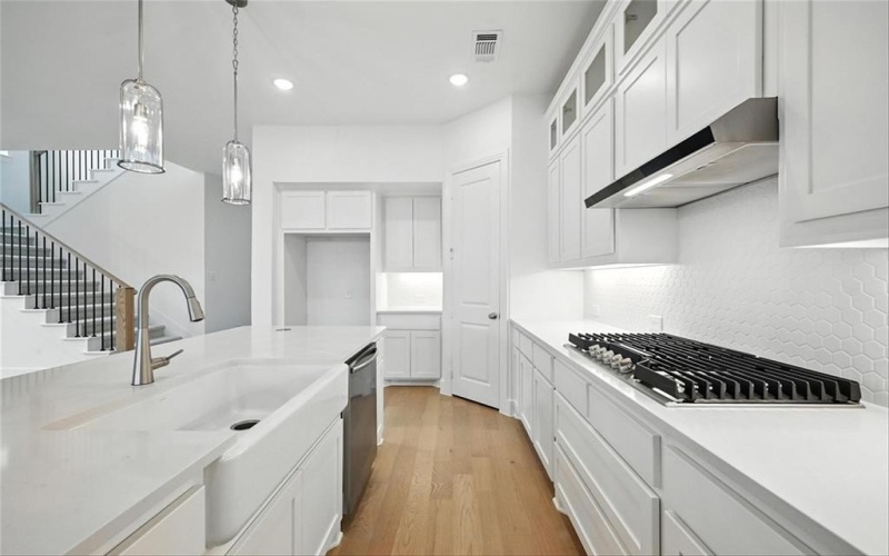 502 Red Barn Drive, Van Alstyne, TX 75495, 4 Habitaciones Habitaciones , ,5 BañosBaños,Residential,En Venta,502 Red Barn Drive,20852813