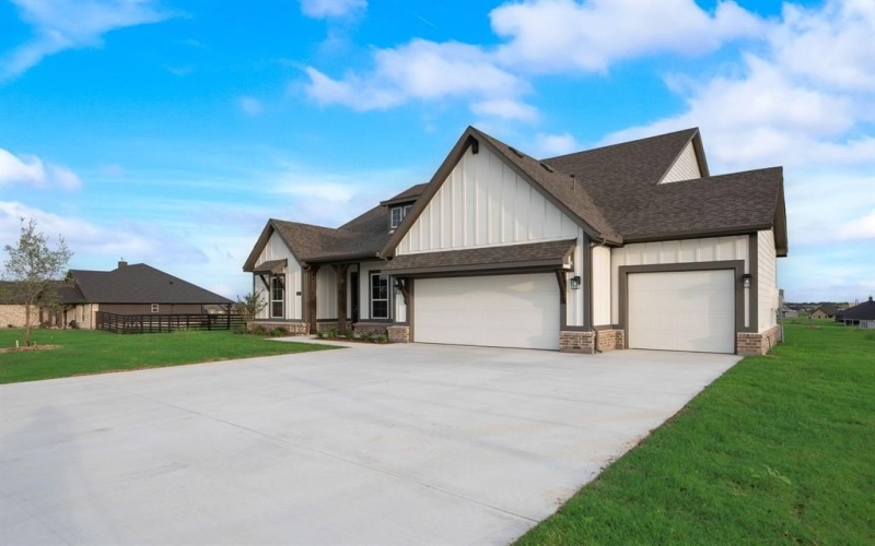 127 Clear Creek Lane, New Fairview, TX 76078, 4 Bedrooms Bedrooms, ,3 BathroomsBathrooms,Residential,For Sale,127 Clear Creek Lane,20852870