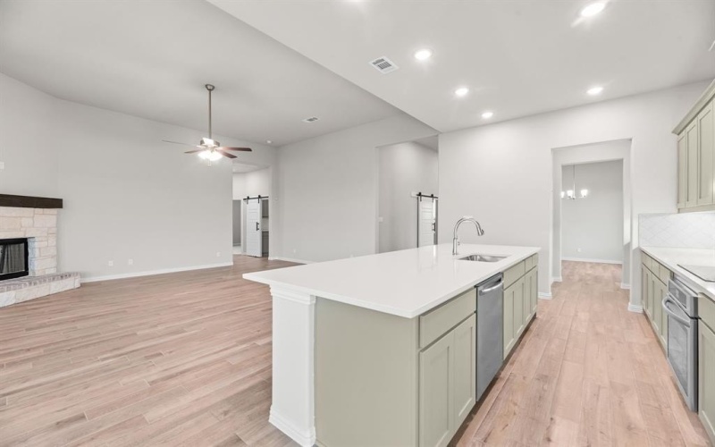 127 Clear Creek Lane, New Fairview, TX 76078, 4 Bedrooms Bedrooms, ,3 BathroomsBathrooms,Residential,For Sale,127 Clear Creek Lane,20852870