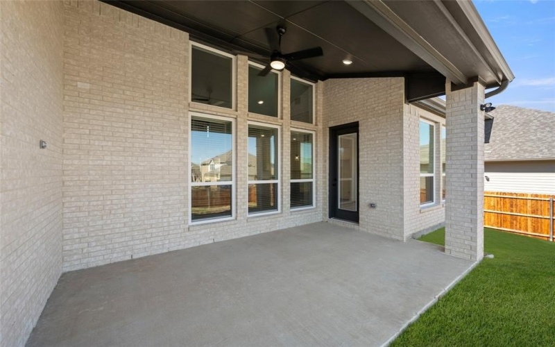 404 Newpark Boulevard, DeSoto, TX 75115, 5 Habitaciones Habitaciones , ,5 BañosBaños,Residential,En Venta,404 Newpark Boulevard,0,20853188