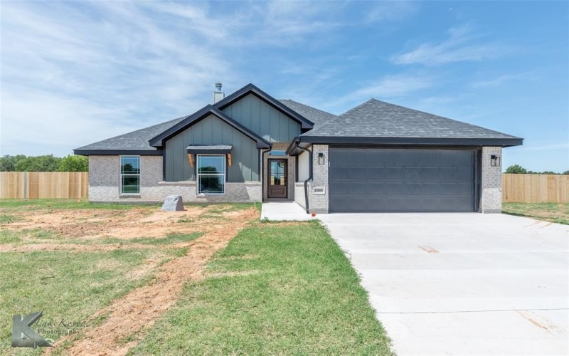 1005 Kingwood Avenue, Clyde, TX 79510, 3 Habitaciones Habitaciones , ,2 BañosBaños,Residential,En Venta,1005 Kingwood Avenue,20850848