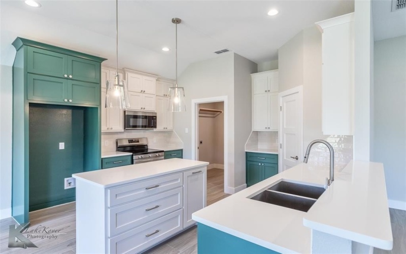 1005 Kingwood Avenue, Clyde, TX 79510, 3 Habitaciones Habitaciones , ,2 BañosBaños,Residential,En Venta,1005 Kingwood Avenue,20850848