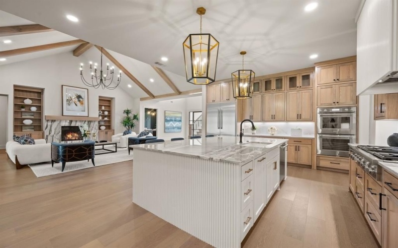 2512 Pointe Court, Colleyville, TX 76034, 4 Bedrooms Bedrooms, ,5 BathroomsBathrooms,Residential,For Sale,2512 Pointe Court,20850851