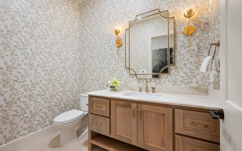 2512 Pointe Court, Colleyville, TX 76034, 4 Bedrooms Bedrooms, ,5 BathroomsBathrooms,Residential,For Sale,2512 Pointe Court,20850851