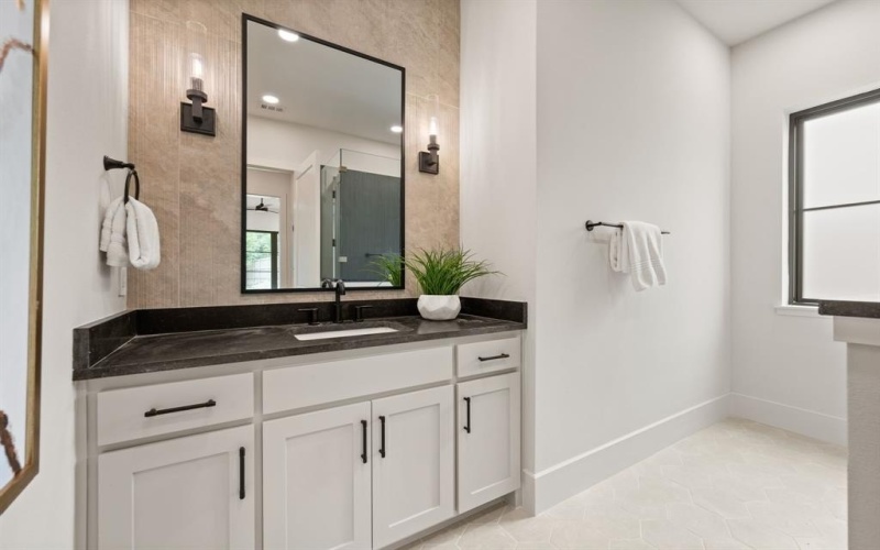 2512 Pointe Court, Colleyville, TX 76034, 4 Bedrooms Bedrooms, ,5 BathroomsBathrooms,Residential,For Sale,2512 Pointe Court,20850851