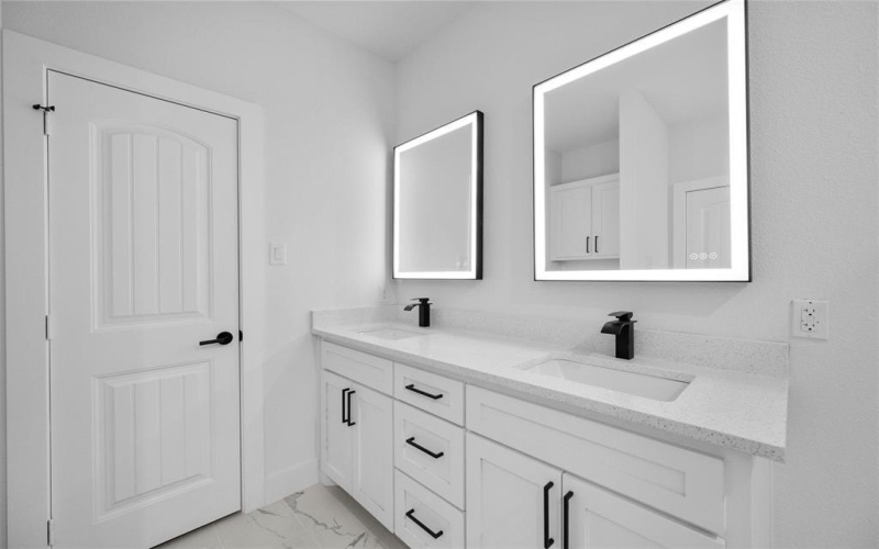 3051 Michigan Avenue, Dallas, TX 75216, 4 Habitaciones Habitaciones , ,2 BañosBaños,Residential,En Venta,3051 Michigan Avenue,20853363