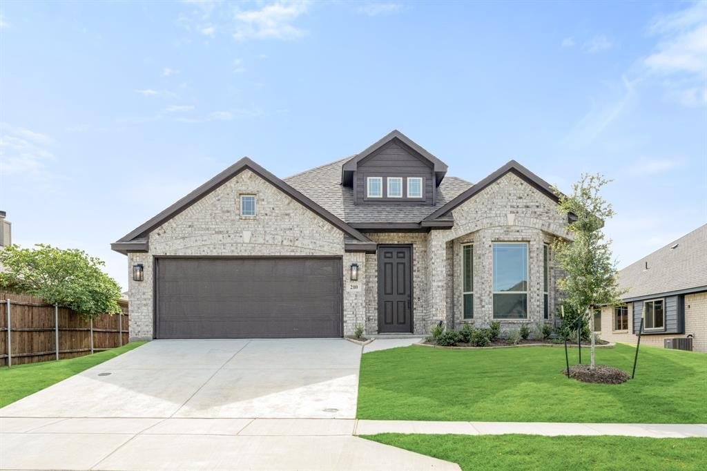 210 Shawnee Trail, Alvarado, TX 76009, 4 Bedrooms Bedrooms, ,2 BathroomsBathrooms,Residential,For Sale,210 Shawnee Trail,20850988