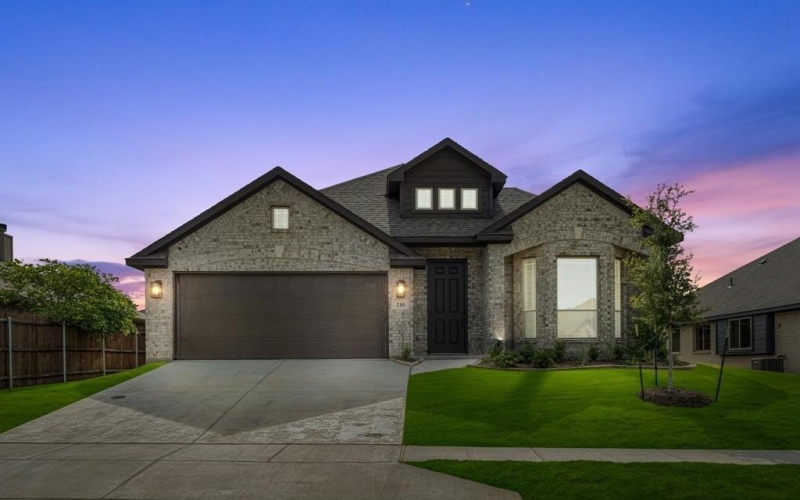 210 Shawnee Trail, Alvarado, TX 76009, 4 Bedrooms Bedrooms, ,2 BathroomsBathrooms,Residential,For Sale,210 Shawnee Trail,20850988