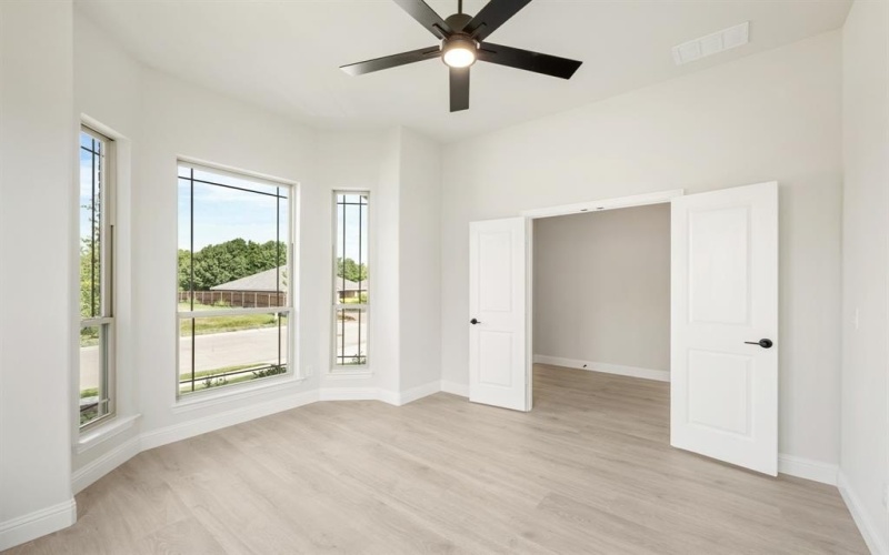 210 Shawnee Trail, Alvarado, TX 76009, 4 Bedrooms Bedrooms, ,2 BathroomsBathrooms,Residential,For Sale,210 Shawnee Trail,20850988