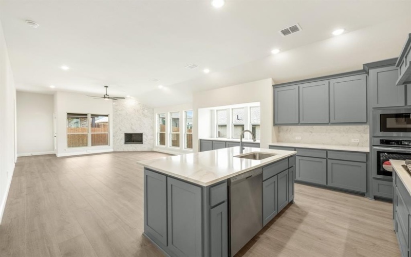 210 Shawnee Trail, Alvarado, TX 76009, 4 Bedrooms Bedrooms, ,2 BathroomsBathrooms,Residential,For Sale,210 Shawnee Trail,20850988