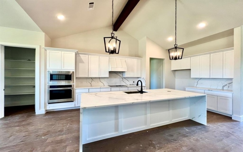 1045 Woodland Road, Weatherford, TX 76088, 5 Habitaciones Habitaciones , ,3 BañosBaños,Residential,En Venta,1045 Woodland Road,20851410