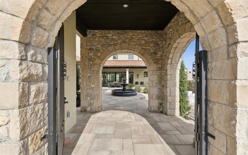 10 Catalonia Drive, Westlake, TX 76262, 4 Habitaciones Habitaciones , ,5 BañosBaños,Residential,En Venta,10 Catalonia Drive,20851468