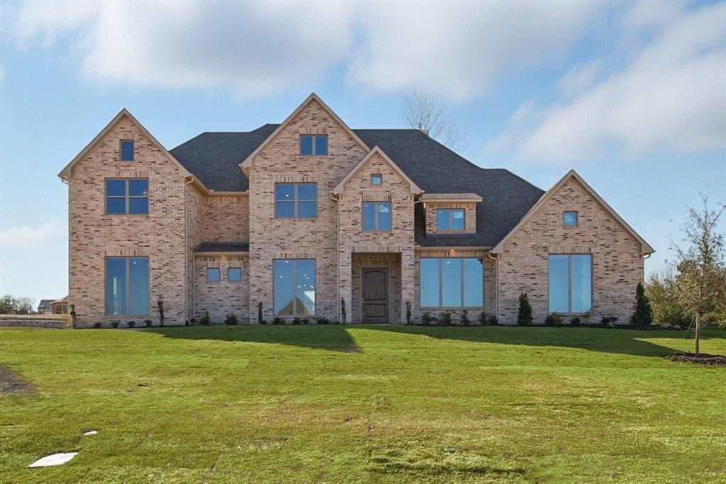 309 Stoney Creek Boulevard, Sunnyvale, TX 75182, 5 Bedrooms Bedrooms, ,5 BathroomsBathrooms,Residential,For Sale,309 Stoney Creek Boulevard,20851913