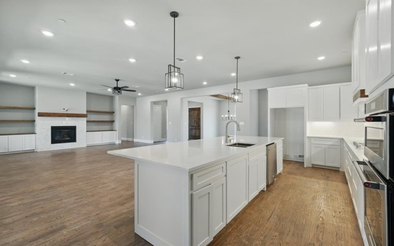 309 Stoney Creek Boulevard, Sunnyvale, TX 75182, 5 Bedrooms Bedrooms, ,5 BathroomsBathrooms,Residential,For Sale,309 Stoney Creek Boulevard,20851913