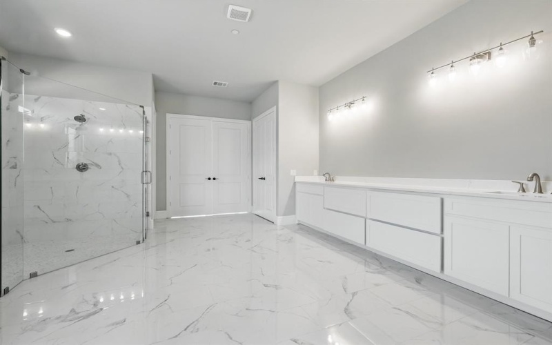 309 Stoney Creek Boulevard, Sunnyvale, TX 75182, 5 Bedrooms Bedrooms, ,5 BathroomsBathrooms,Residential,For Sale,309 Stoney Creek Boulevard,20851913