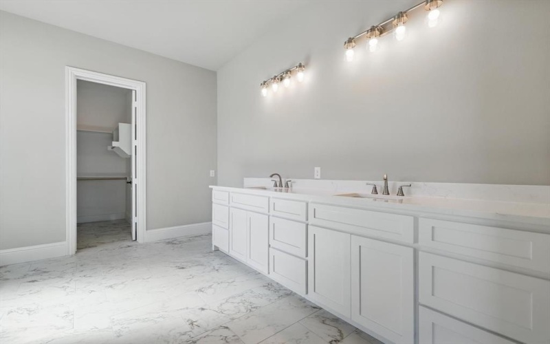 309 Stoney Creek Boulevard, Sunnyvale, TX 75182, 5 Bedrooms Bedrooms, ,5 BathroomsBathrooms,Residential,For Sale,309 Stoney Creek Boulevard,20851913