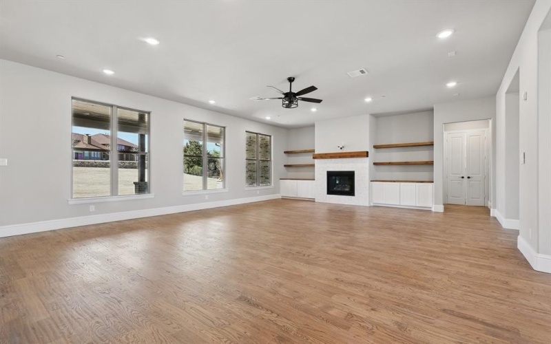 309 Stoney Creek Boulevard, Sunnyvale, TX 75182, 5 Bedrooms Bedrooms, ,5 BathroomsBathrooms,Residential,For Sale,309 Stoney Creek Boulevard,20851913
