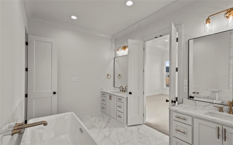 604 Danube, Bossier City, LA 71111, 4 Bedrooms Bedrooms, ,3 BathroomsBathrooms,Residential,For Sale,604 Danube,20851914